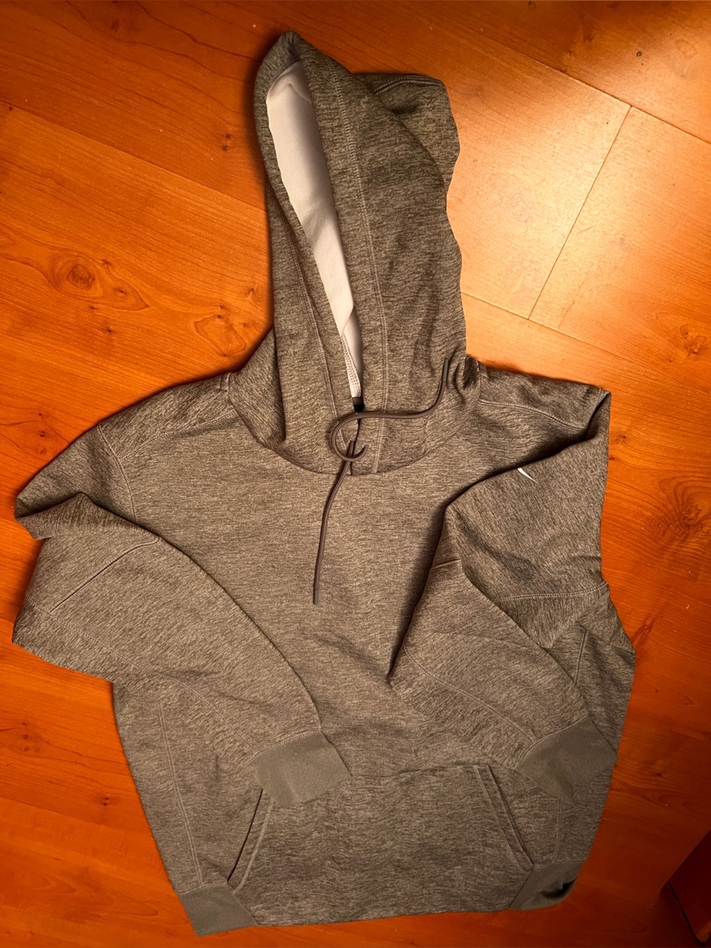 Nike dry fit hoodie Heather gray men’s large or women’s XL new never worn no tah